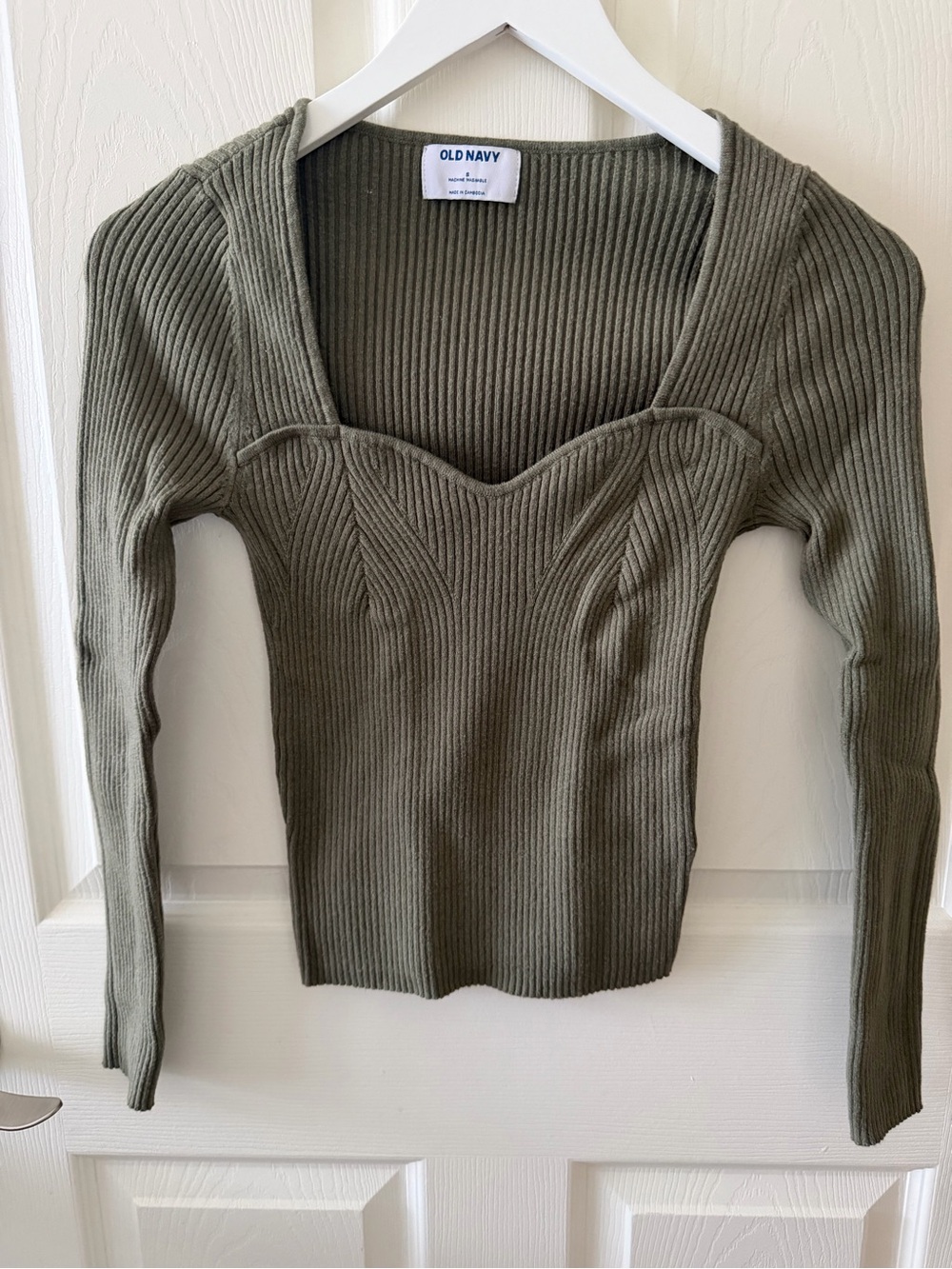 Old Navy Olive Ribbed Long Sleeve Sweetheart Neck Top